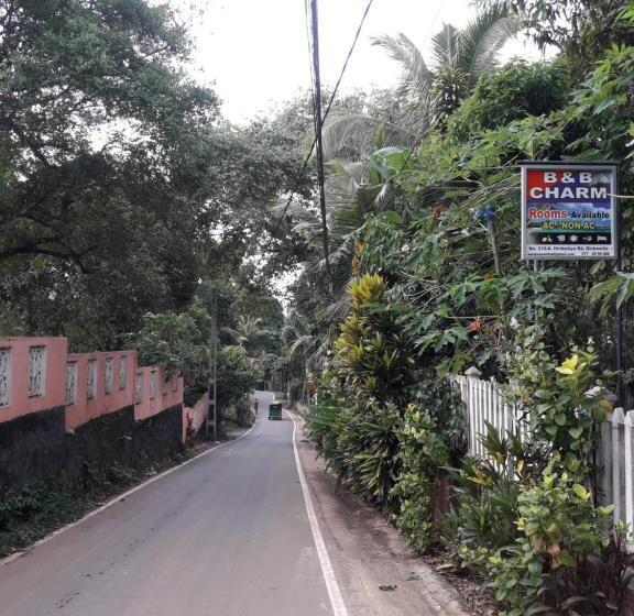 经济房, B & B Charm