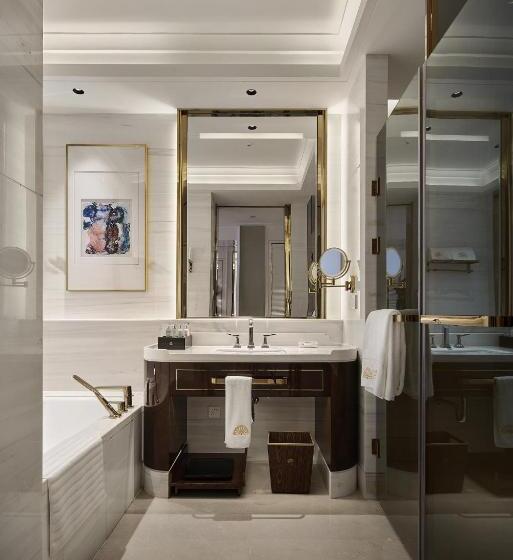 이그제큐티브 룸 킹사이즈 침대, Jin Bei Palace