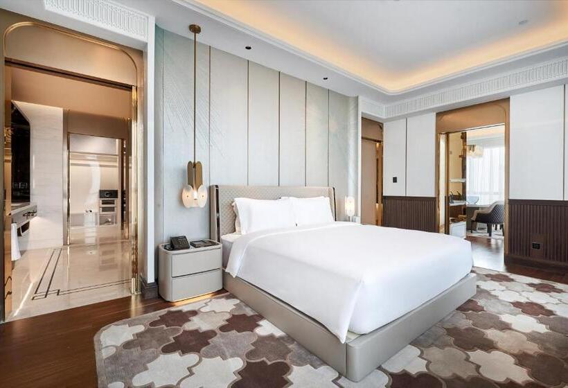 이그제큐티브 스위트 킹침대, Jin Bei Palace