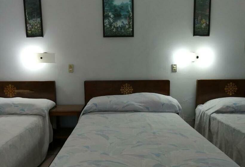 스탠다드 트리플 룸, Acapulco