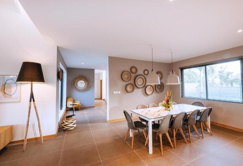 4 Schlafzimmer Villa, Mythic Suites & Villas