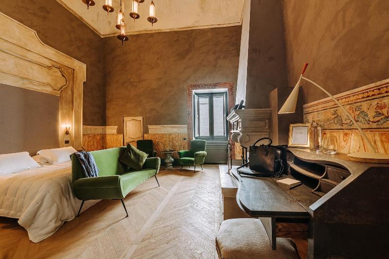 Люкс Повышенной Комфортности, Paragon 700 Boutique Hotel & Spa