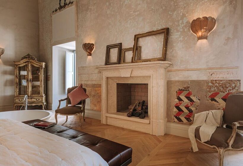 Президентский Люкс, Paragon 700 Boutique Hotel & Spa