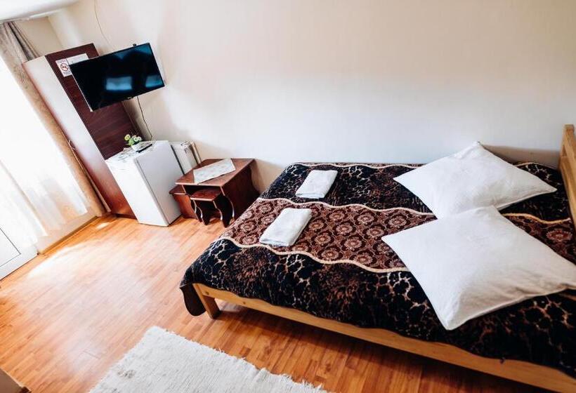 Quarto Standard 2 Camas Casal, Iris Panzio