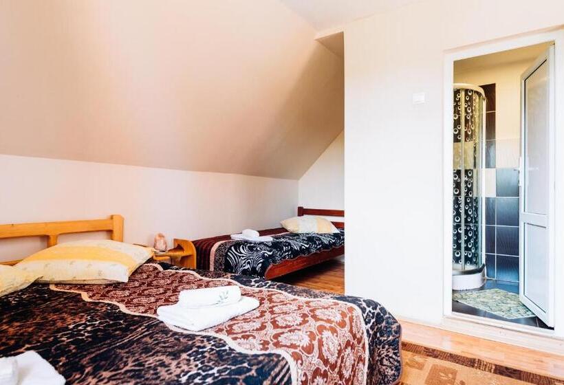 Quarto standard, Iris Panzio