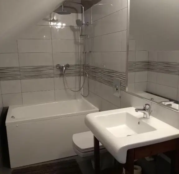 Economy-huone, Vila Confort
