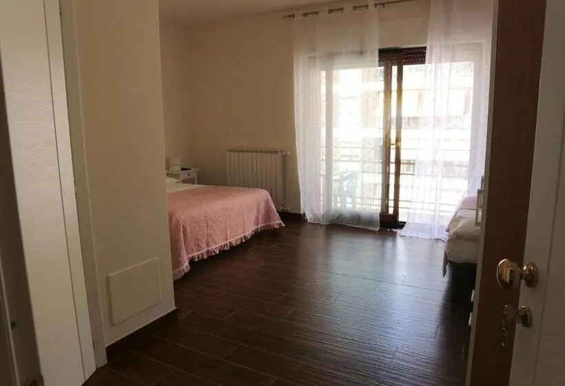 اتاق لوکس سه تخته, B&b Da Morena