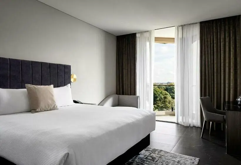 身障者適用キングサイズベッドルーム, Crowne Plaza Sydney Burwood, An Ihg