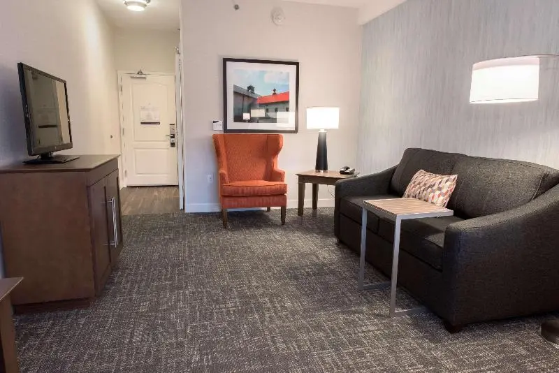 キングサイズベッドのジュニアスイート, Crowne Plaza Sydney Burwood, An Ihg
