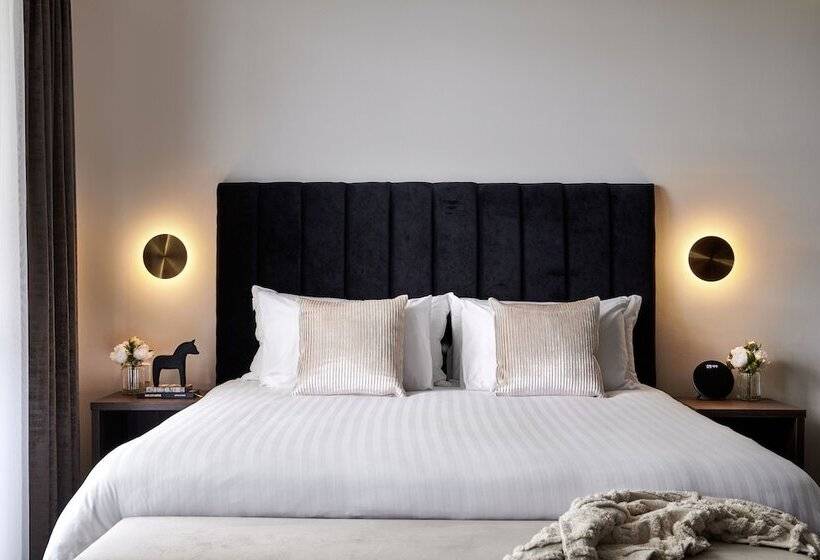 Premium Room City View, Crowne Plaza Sydney Burwood, An Ihg