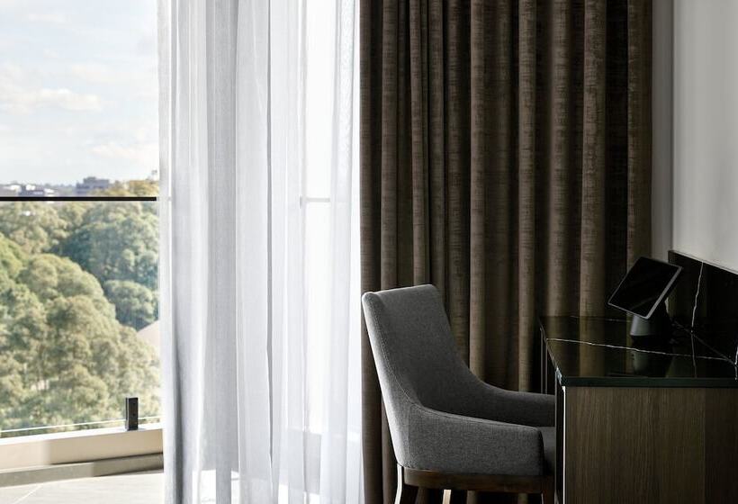 اتاق استاندارد با 2 تخت دوبل, Crowne Plaza Sydney Burwood, An Ihg