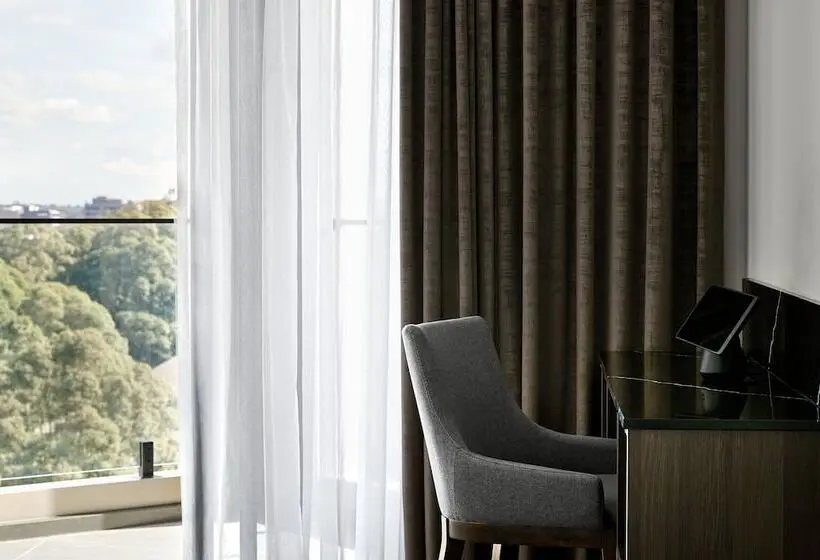 2ダブルベッドのスタンダードルーム, Crowne Plaza Sydney Burwood, An Ihg