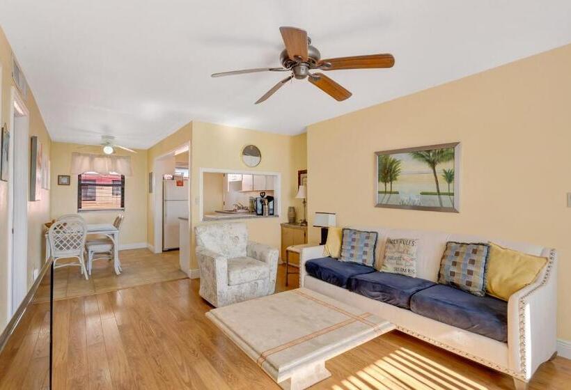 شقة ديلوكس غرفة واحدة, Gulf Winds Resort By Travel Resort Services