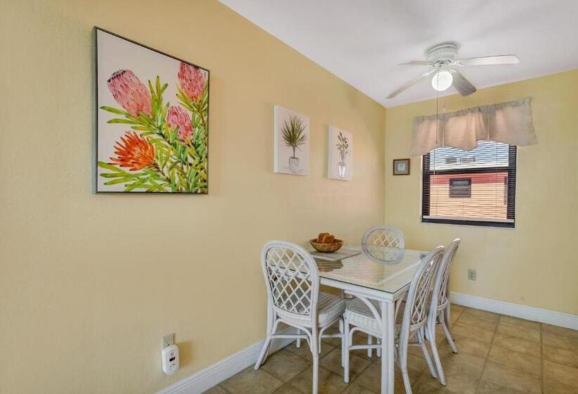 شقة ديلوكس غرفة واحدة, Gulf Winds Resort By Travel Resort Services