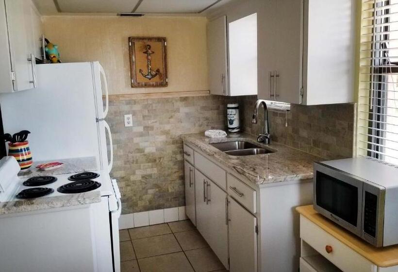 إستوديو ديلوكس, Gulf Winds Resort By Travel Resort Services