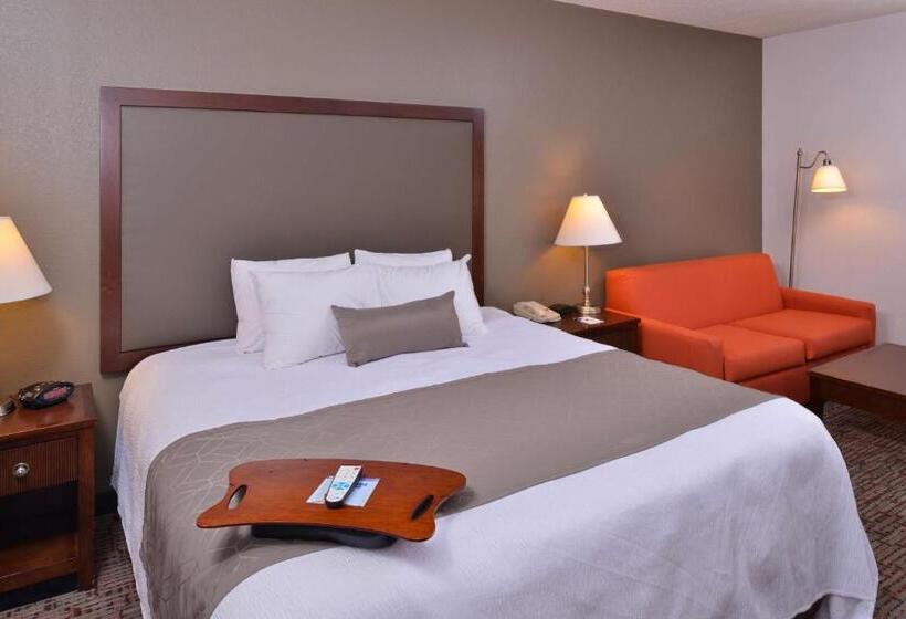 Люкс Кровать Кинг, Best Western Plus Wichita West Airport Inn