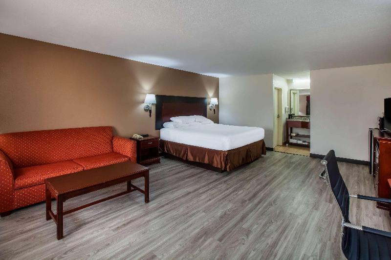 キングサイズベッドのスタンダードルーム, Days Inn & Suites By Wyndham Tyler