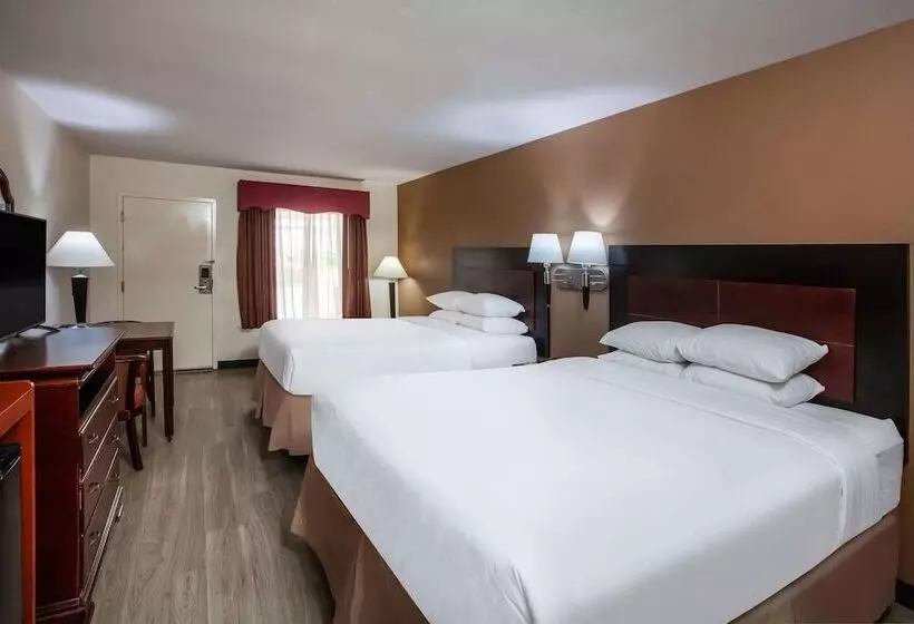 اتاق استاندارد, Days Inn & Suites By Wyndham Tyler