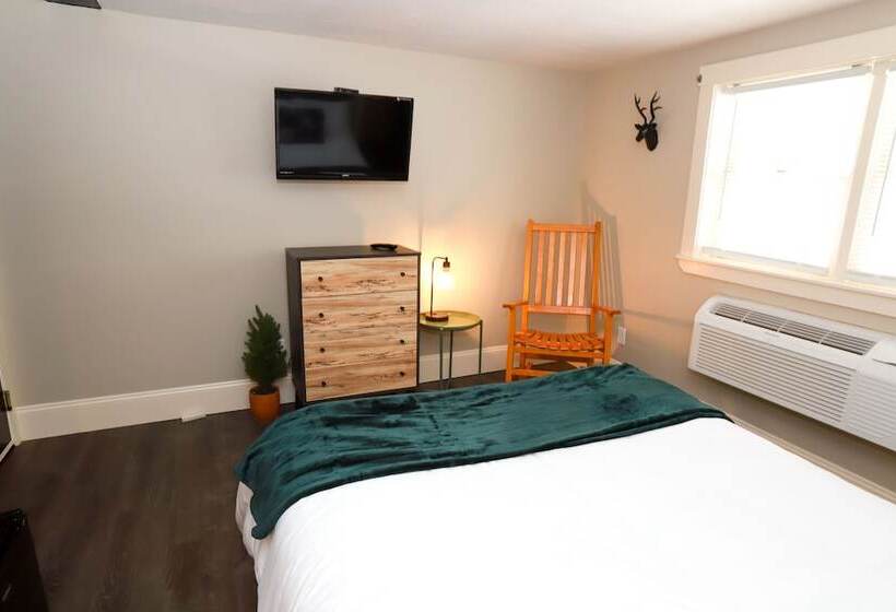 Номер Стандарт, Gunstock Inn & Suites