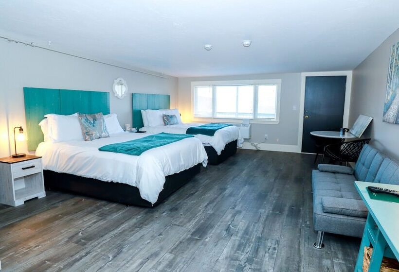 Standard studio with lake view, Gunstock Inn & Suites