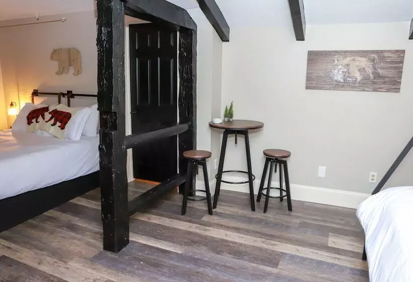 استودیوی استاندارد, Gunstock Inn & Suites