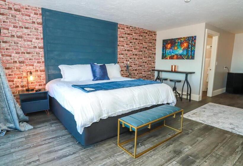 스탠다드 룸 킹사이즈 침대, Gunstock Inn & Suites