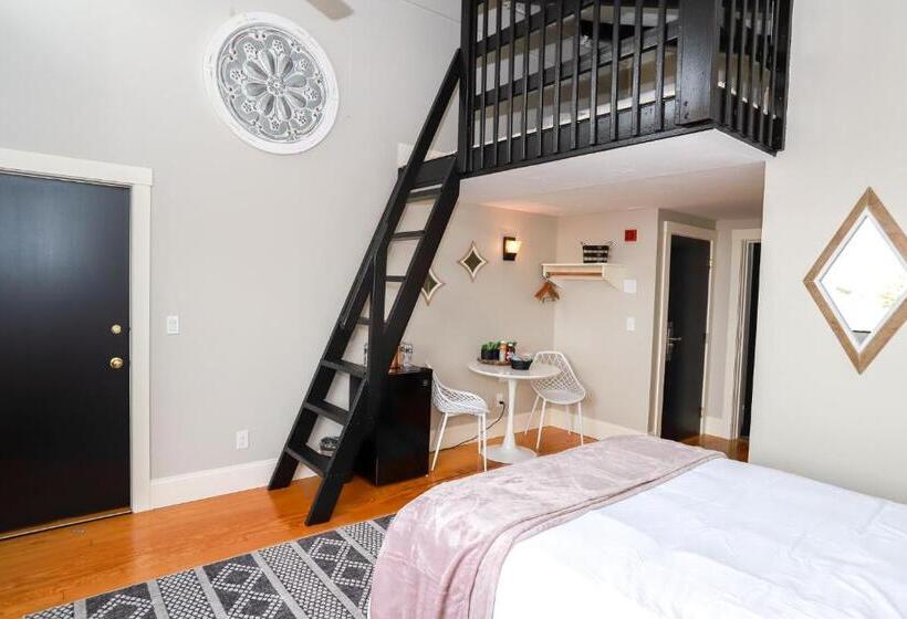 패밀리 룸, Gunstock Inn & Suites