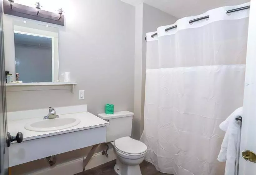 سوییت لوکس, Gunstock Inn & Suites