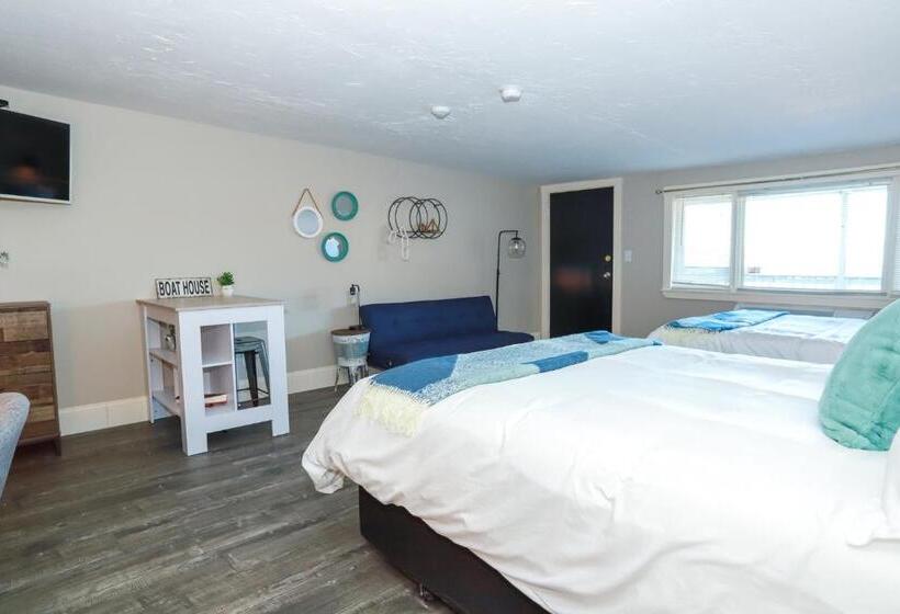 Люкс Повышенной Комфортности, Gunstock Inn & Suites