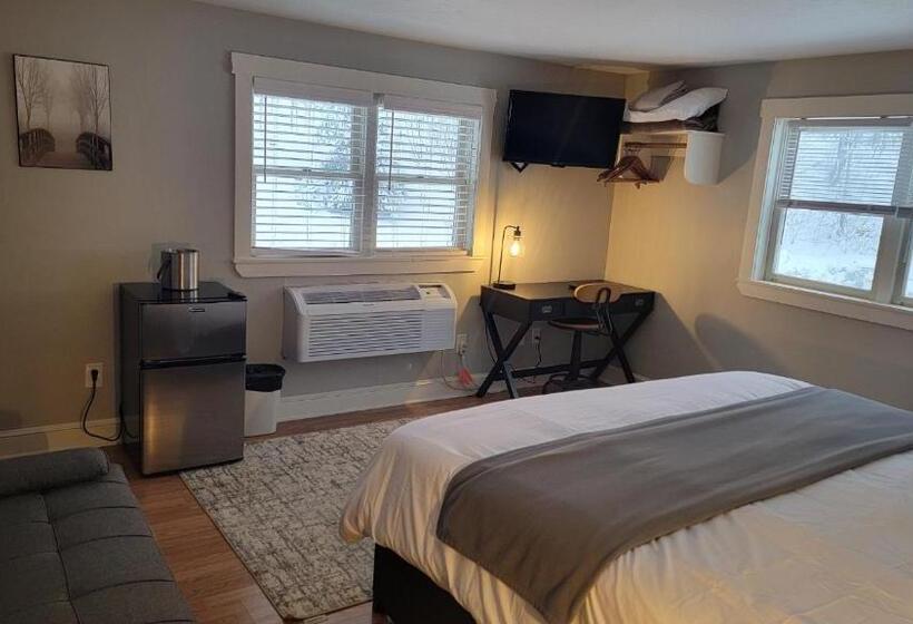 스탠다드 스튜디오, Gunstock Inn & Suites