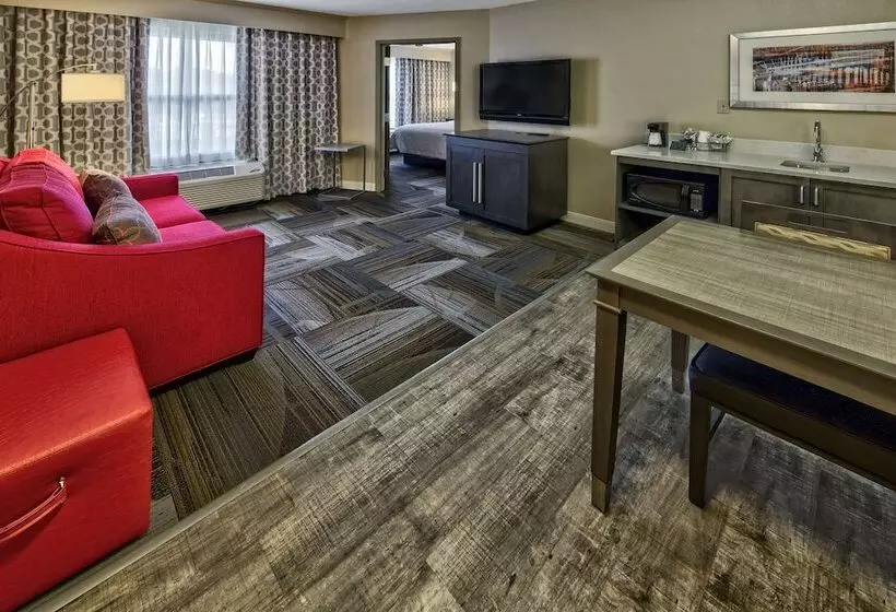 スイート, Hampton Inn & Suites Memphis Wolfchase Galleria