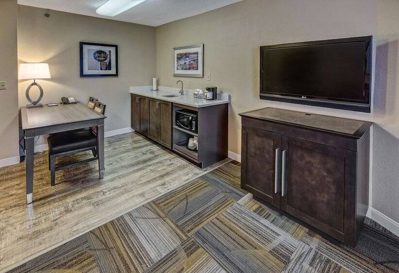 جناح, Hampton Inn & Suites Memphis Wolfchase Galleria