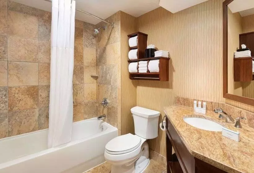 اتاق استاندارد, Hampton Inn Clevelanddowntown