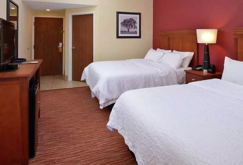 スタンダードルーム, Hampton Inn Columbus East