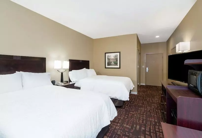 ２ダブルベッドのスタンダードルーム, Hampton Inn Corydon