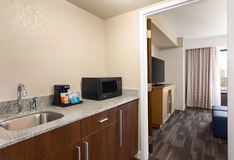 スイート, Hampton Inn Fort Smith