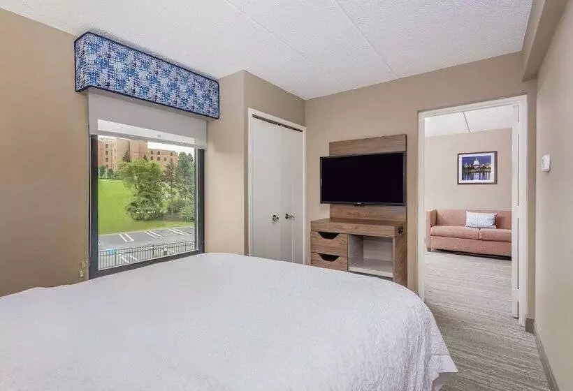 سوییت, Hampton Inn Harrisburgeast