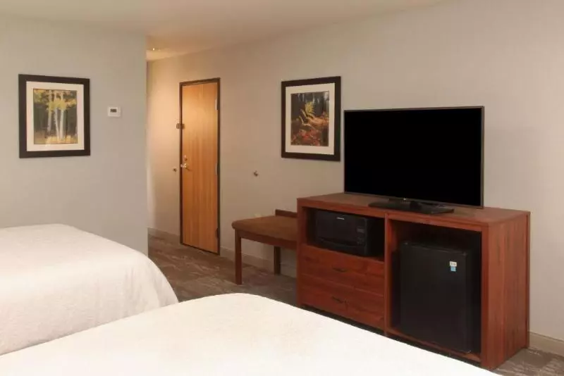سوئیت با بالکن, Hampton Inn Kalispell