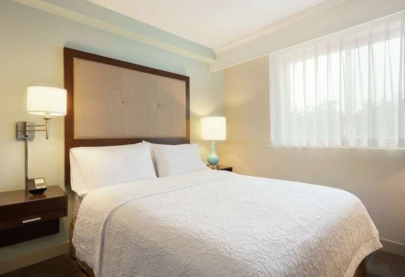 غرفة قياسية لذوى الاحتياجات الخاصة, Hampton Inn Clackamas