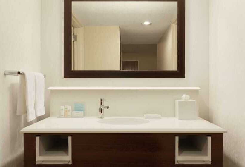 スイート, Hampton Inn & Suites Springdale