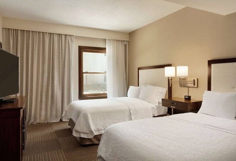 ２ダブルベッドのスタンダードルーム, Hampton Inn & Suites Springdale