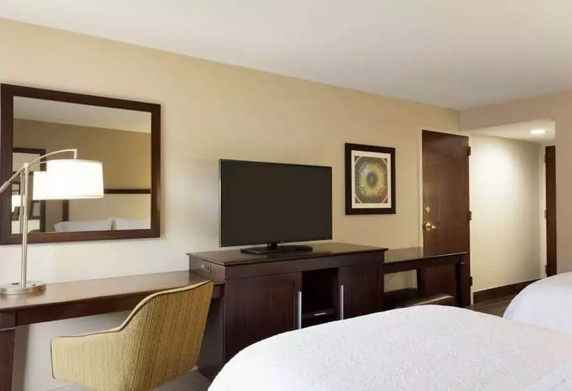 ２ダブルベッドのスタンダードルーム, Hampton Inn & Suites Springdale