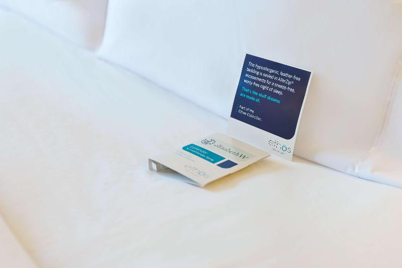 身障者適用スタンダードルーム, Hampton Inn & Suites Springdale