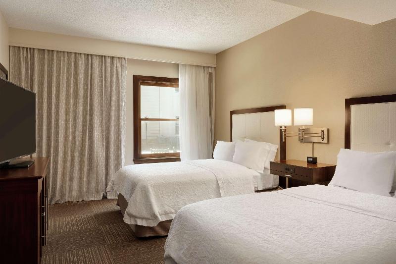 스위트, Hampton Inn & Suites Springdale