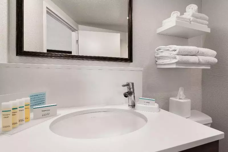 اتاق استاندارد با تخت بزرگ, Hampton Inn By Hilton Wausau