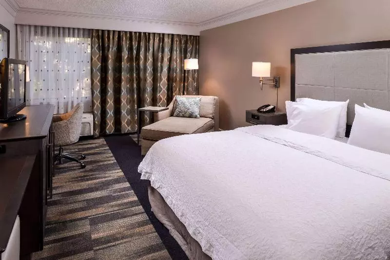 キングサイズベッドのスタンダードルーム, Hampton Inn Ft Lauderdale Plantation