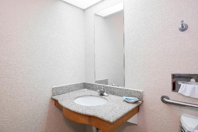 غرفة سوبيريور, Sonesta Essential Ames