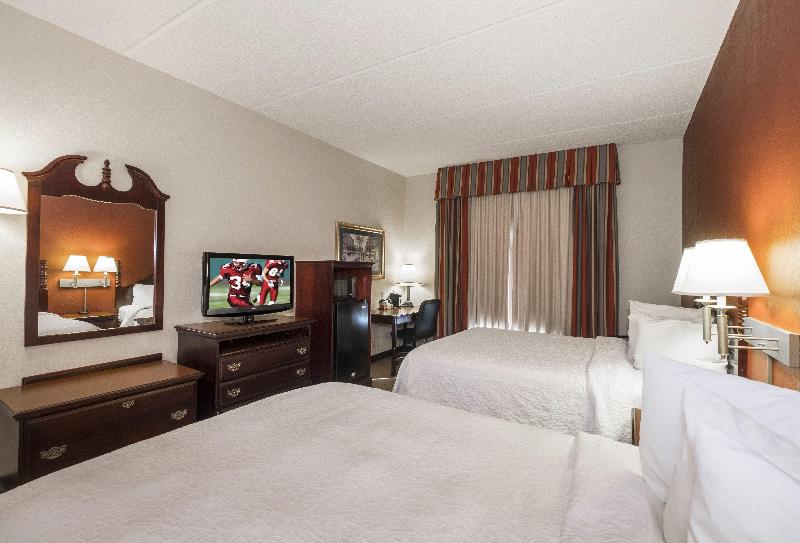 Номер Deluxe, Red Roof Inn Tupelo