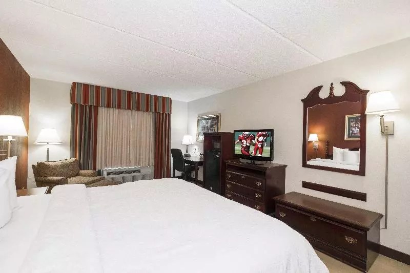 キングサイズベッドのスーペリアルーム, Red Roof Inn Tupelo