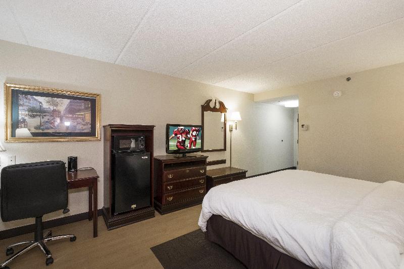 Номер Deluxe, Red Roof Inn Tupelo